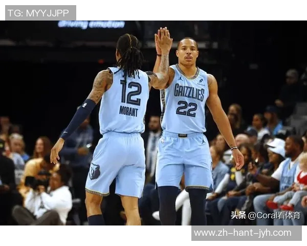 灰熊与热火激战正酣球迷期待精彩对决与精彩瞬间